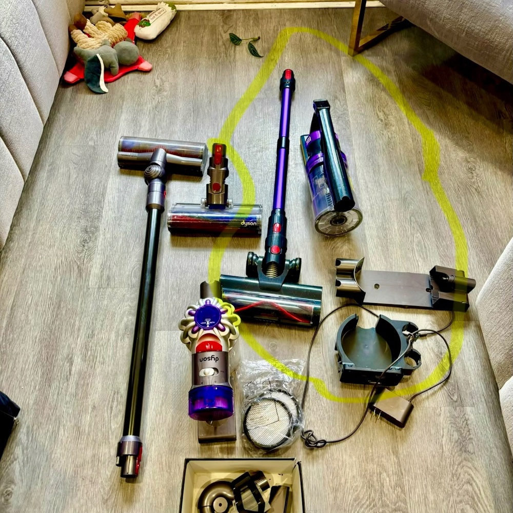 Off brand  Amazon cordless vacuum cleaner